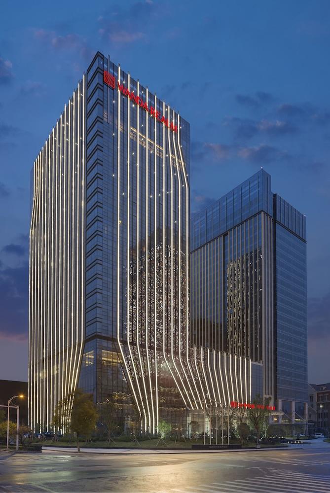 Wanda Realm Wuhan Extérieur photo