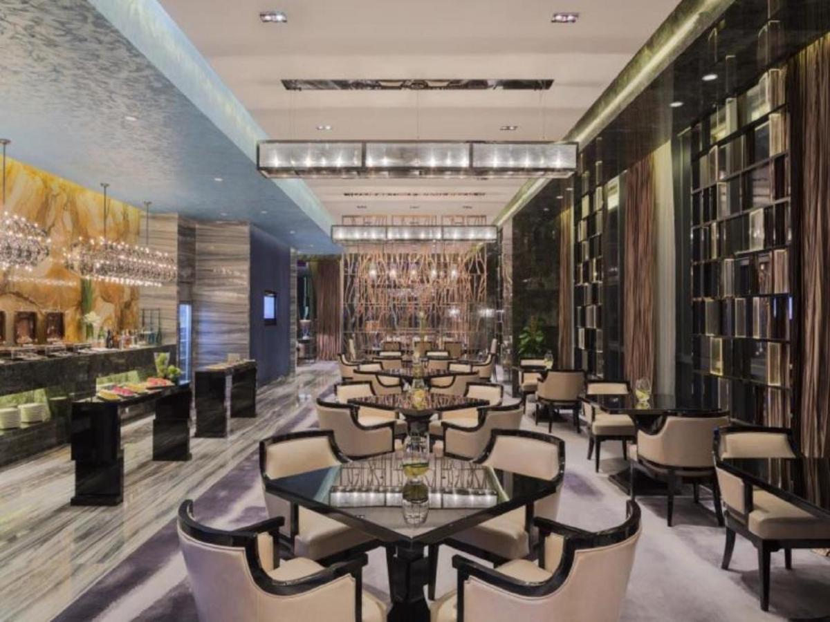 Wanda Realm Wuhan Extérieur photo
